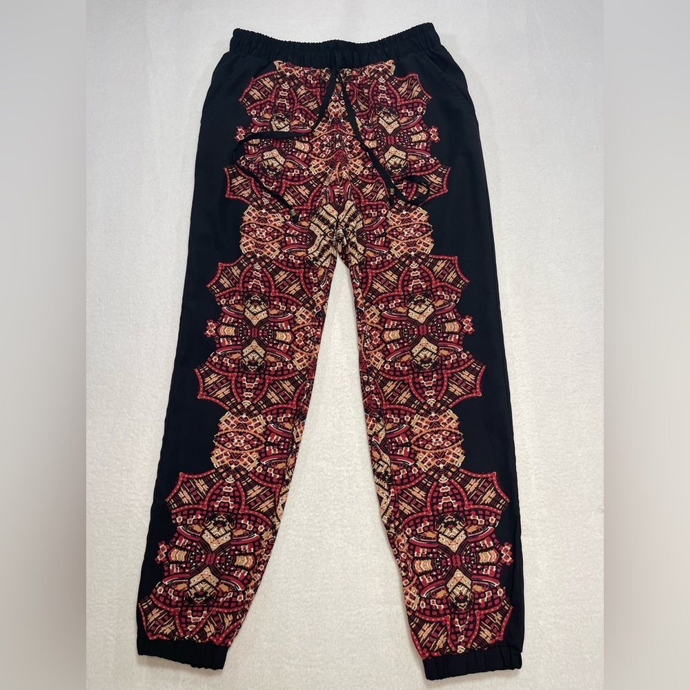 BeBop Printed Jogger Pants Size M Boho Tribal Elastic Waist Lounge
